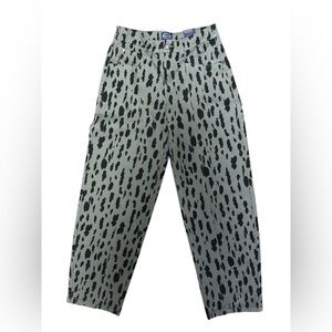 Scoop Dark Green/Black Leopard Print Barrell Jeans Size: 4 -32”